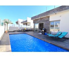 Chalet en Venta en Orihuela Costa, Alicante