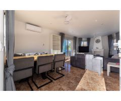 Villa en Venta en Benijófar, Alicante