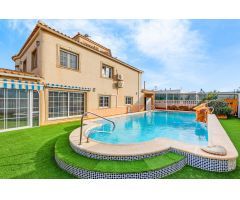 Chalet en Venta en Torrevieja, Alicante