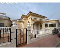Bungalow en Venta en Torrevieja, Alicante