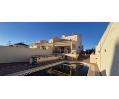 Casa en Venta en Torrevieja, Alicante