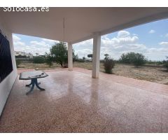 Villa en Venta en Albatera, Alicante