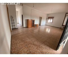 Villa en Venta en Albatera, Alicante