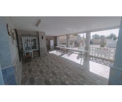 Villa en Venta en Crevillente, Alicante