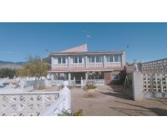 Villa en Venta en Crevillente, Alicante