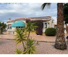 Chalet en Venta en Rojales, Alicante