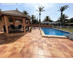 Chalet en Venta en Cabo Roig, Alicante