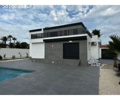 Villa en Venta en Rojales, Alicante
