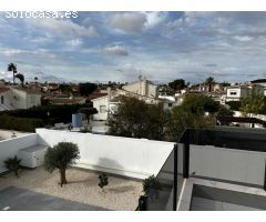Villa en Venta en Rojales, Alicante