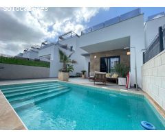 Chalet en Venta en Benijófar, Alicante