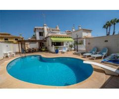 Casa en Venta en Orihuela Costa, Alicante