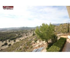 Casa con terreno en Relleu zona ALREDEDORES