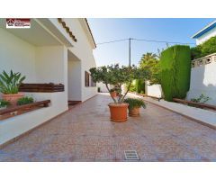Chalet Exclusivo en Benidorm - Rincon de Loix, Urbanización Rocas Blancas