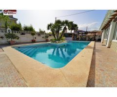 Chalet Exclusivo en Benidorm - Rincon de Loix, Urbanización Rocas Blancas