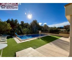 ESPECTACULAR CHALET EN LA NUCIA