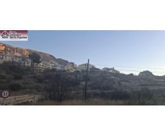 CASA DE DOS PLANTAS EN SELLA CON BUARDILLA