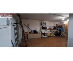 Oportunidad única: Adosado en Polop con terraza y piscina comunitaria
