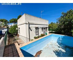 Chalet con piscina en Macastre