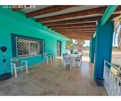 Chalet con piscina en Alborache