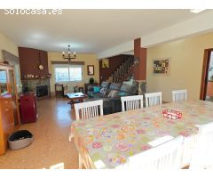Chalet con piscina en Alborache