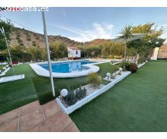 ???????? Finca Excepcional en Venta - Olivos [amp;] Más en Morón de la Frontera ????
