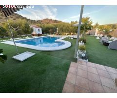 ???????? Finca Excepcional en Venta - Olivos [amp;] Más en Morón de la Frontera ????