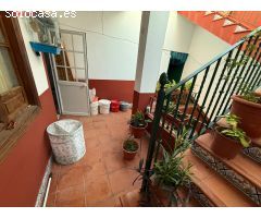 ¡OPORTUNIDAD ÚNICA EN CARMONA! EDIFICIO EN PLENO CENTRO