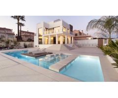 Chalet en Venta en Torrevieja, Alicante