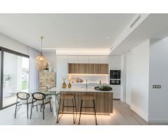 VILLA CON UNA CASA DE INVITADOS ADICIONAL, PROPIA PISCINA EN BALCON DE FINESTRAT