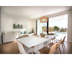 PRECIOSAS VILLAS DE 3 HABITACIONES Y 3 BAÑOS EN LOS MONTESINOS