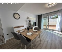 REFORMADO APARTAMENTO CON GARAJE+PISCINA EN PLANTA BAJA CON PARCELA DE 80 M2.