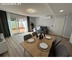 REFORMADO APARTAMENTO CON GARAJE+PISCINA EN PLANTA BAJA CON PARCELA DE 80 M2.