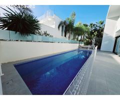 VILLA DE LUJO EN CIUDAD QUESADA! 3 DORM 3 BAÑOS! 400 M2 DE PARCELA, PISCINA PRIVADA