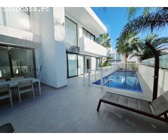 VILLA DE LUJO EN CIUDAD QUESADA! 3 DORM 3 BAÑOS! 400 M2 DE PARCELA, PISCINA PRIVADA