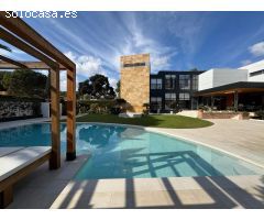 ESPECTACULAR VILLA EN CAMPOAMOR DE 847 M2 DE CASA Y 1500 M2 DE PARCELA. 7 DORM. 8 BAÑOS. PLAYA 750 M
