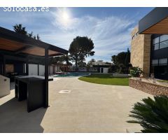 ESPECTACULAR VILLA EN CAMPOAMOR DE 847 M2 DE CASA Y 1500 M2 DE PARCELA. 7 DORM. 8 BAÑOS. PLAYA 750 M