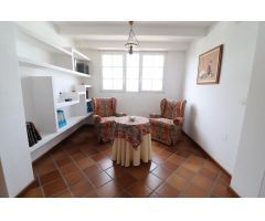 CHALET INDEPENDIENTE EN MIL PALMERAS CON PARCELA DE 1000 M2