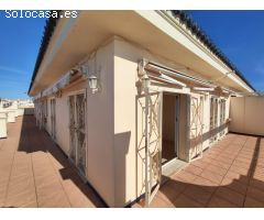 Atico  con Espectaculares  Vistas al Mar, una Terraza Super Amplia  en el Paseo Maritimo Torrevieja.