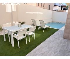 Chalet en Venta en Los Montesinos, Alicante
