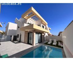 Chalet en Venta en Los Montesinos, Alicante