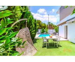 Villa en Venta en Orihuela Costa, Alicante