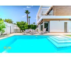 Villa en Venta en Orihuela Costa, Alicante