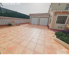 CHALET DE 320 M2. CON 800M2 DE PARCELA. PISCINA PROPIA