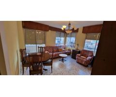 APARTAMENTO EN EL CENTRO DE TORREVIEJA CON CASI 100M2