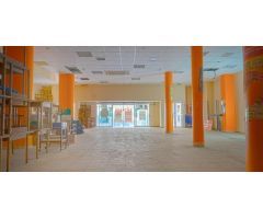 LOCAL DE 700M2 EN CENTRO DE TORREVIEJA