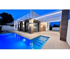 Chalet en Venta en Orihuela Costa, Alicante