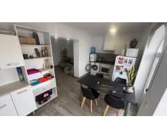 BUNGALOW EN TORRETAS CON PISCINA COMUNITARIA