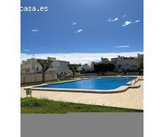 CASA TIPO DÚPLEX DE 3 DORMITORIOS EN AZAHAR DEL MAR! PARA REFORMAR