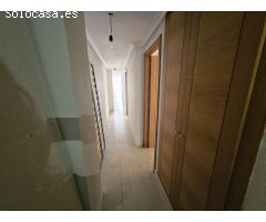 APARTAMENTO EN EL CENTRO DE TORREVIEJA A PASOS DE LA PLAZA DE LA CONSTITUCION