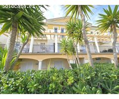 Bonito ático dúplex con parking y piscina cerca de playa y camping